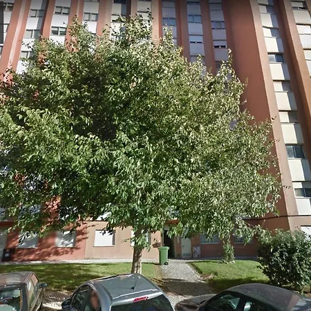 Διαμέρισμα Green Home* A Flat For 2 Near Blue Line Metro *
